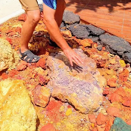 Isminis Petroktisto Holidays Stonehouse