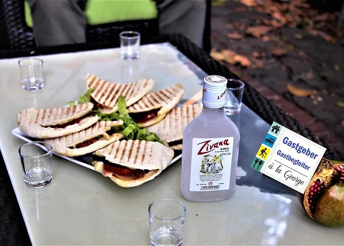 Isminis Petroktisto Holidays Stonehouse *